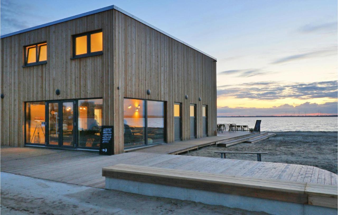 Amazing Home In Lembruch-Duemmer See With Sauna Bagian luar foto