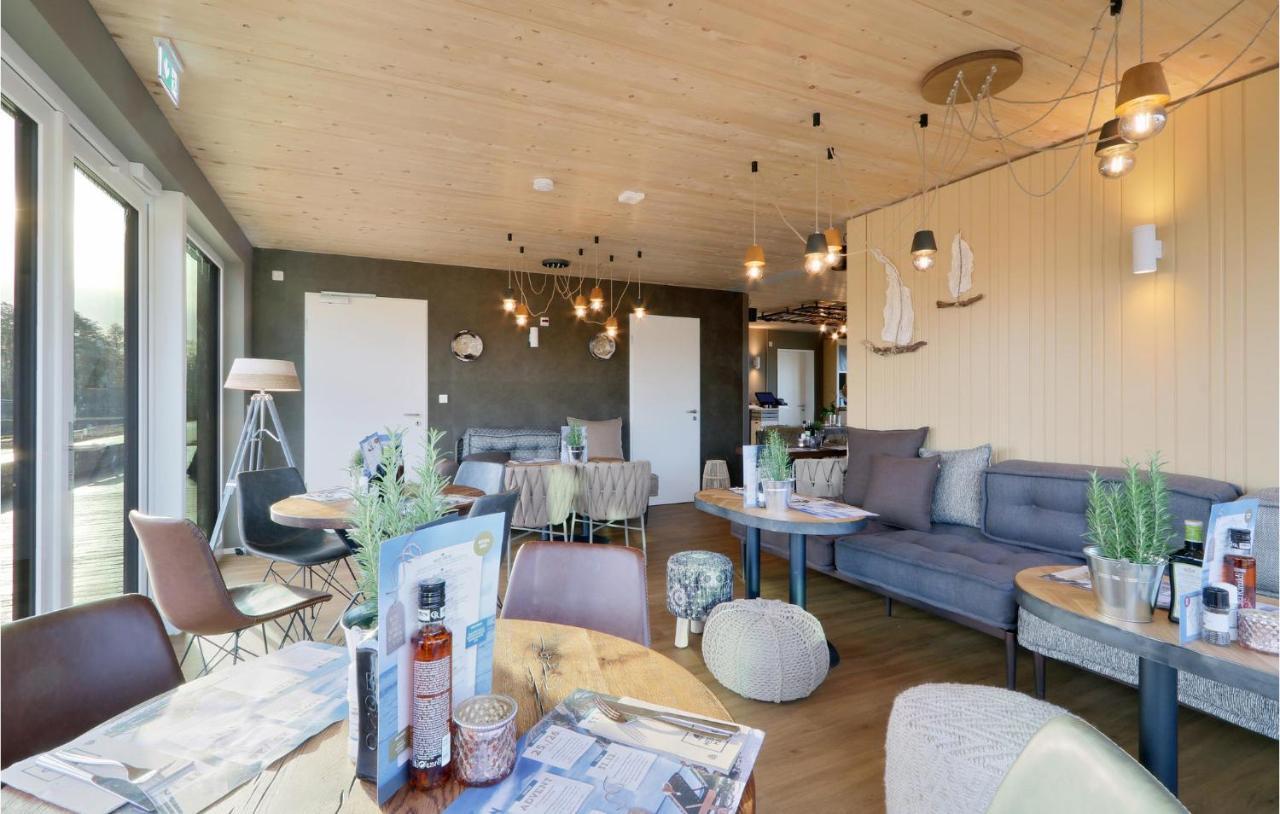 Amazing Home In Lembruch-Duemmer See With Sauna Bagian luar foto
