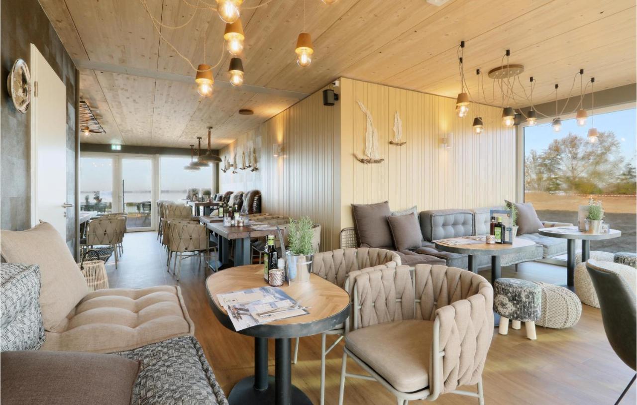 Amazing Home In Lembruch-Duemmer See With Sauna Bagian luar foto