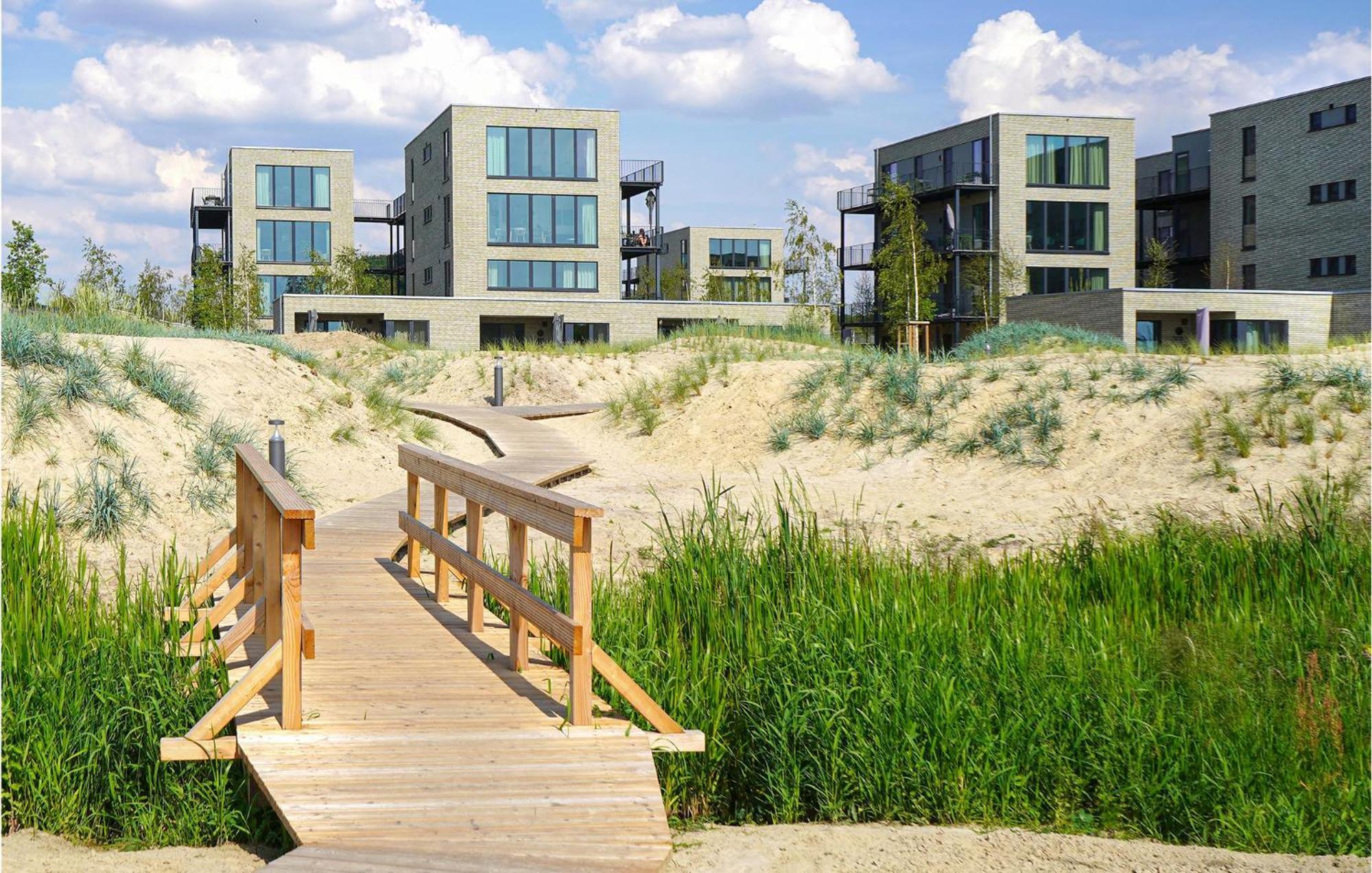 Amazing Home In Lembruch-Duemmer See With Sauna Bagian luar foto