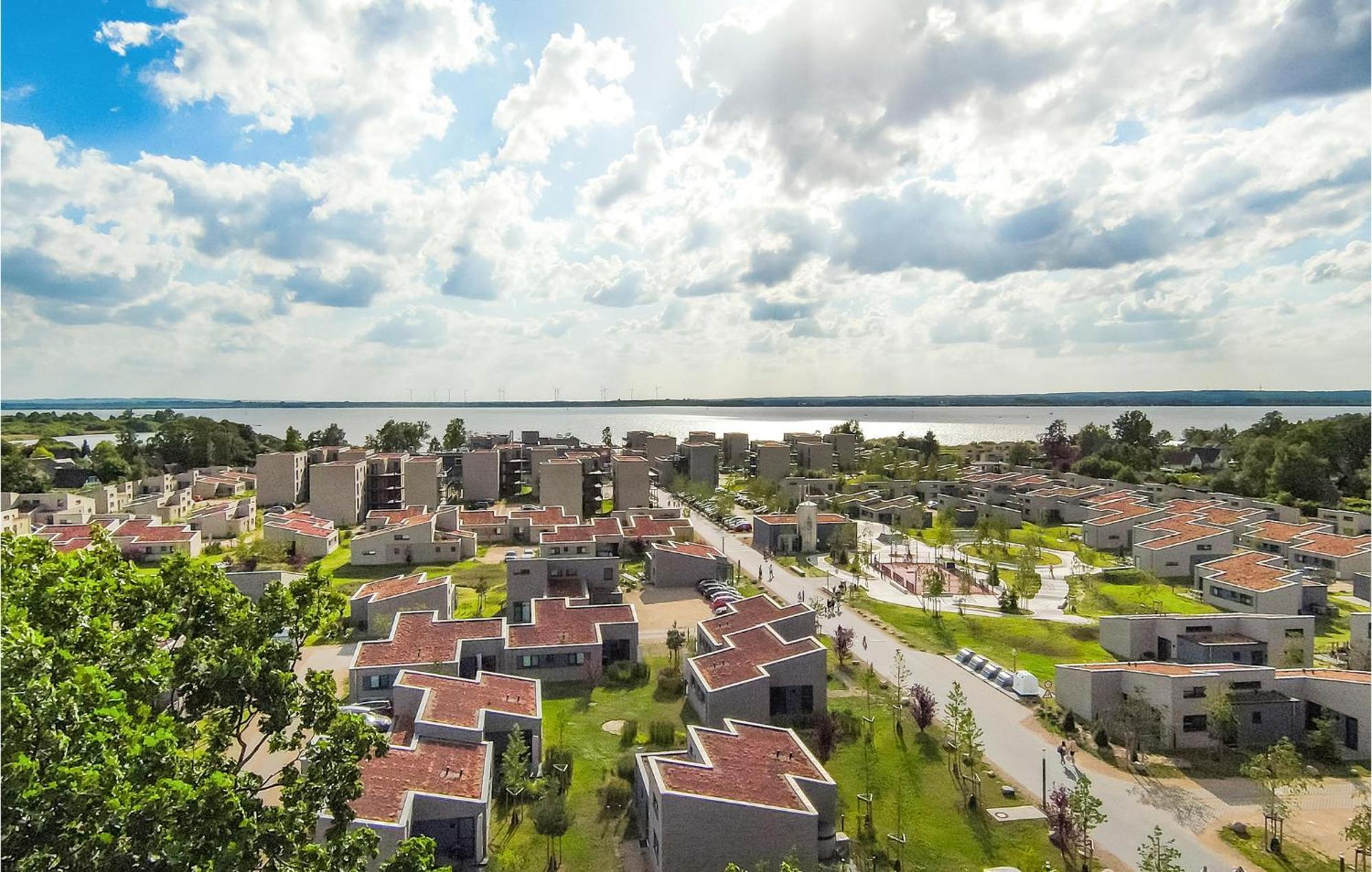 Amazing Home In Lembruch-Duemmer See With Sauna Bagian luar foto